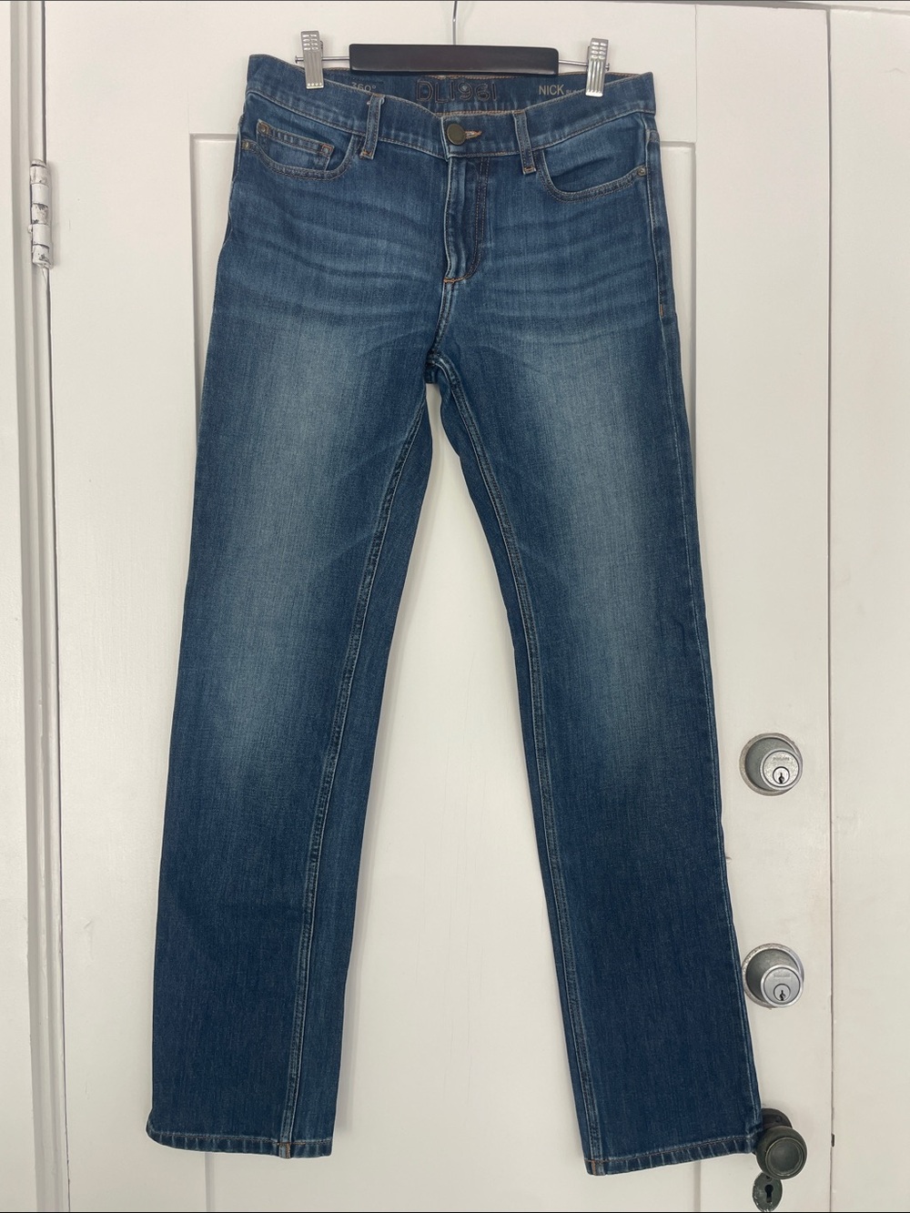 DL1961 Men's Straight Jeans in Medium Blue Wash
